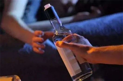 乐周治香随笔醉酒.jpg